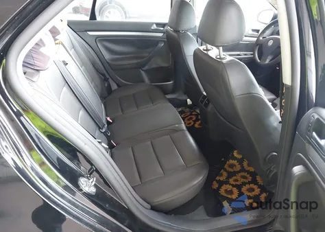 2007 Volkswagen Jetta Wolfsburg Edition from USA, damaged, VIN 3VWEG71K77M078242